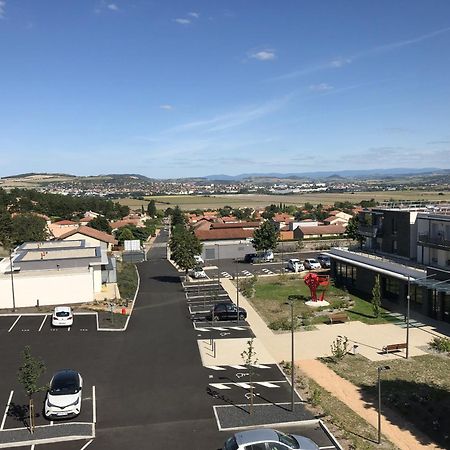 شقة Domitys - Le Manoir Perignat-les-Sarlieve المظهر الخارجي الصورة